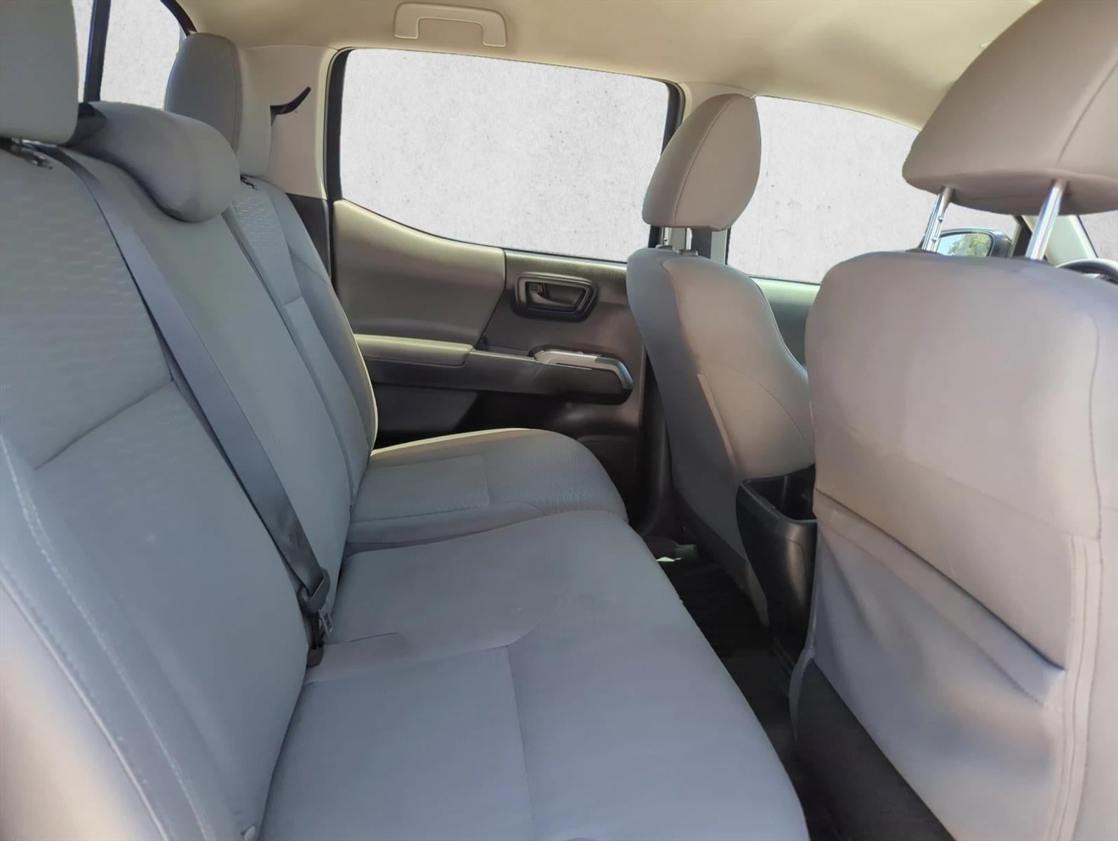 2019 Toyota Tacoma 2WD 2WD SR5 Double Cab 5' Bed V6 AT (GS)