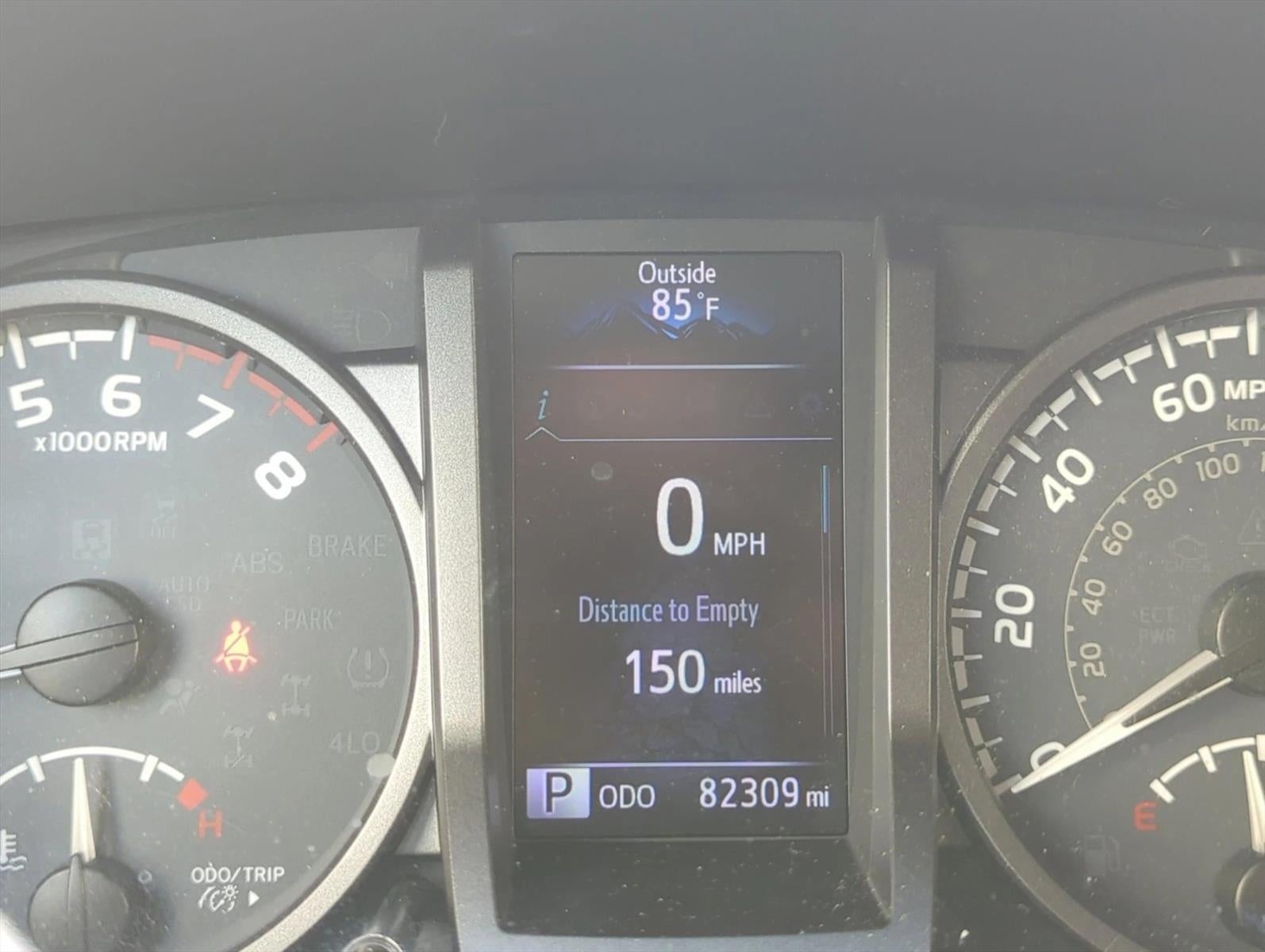 2017 Toyota Tacoma TRD Sport Double Cab 5' Bed V6 4x4 AT (Natl)