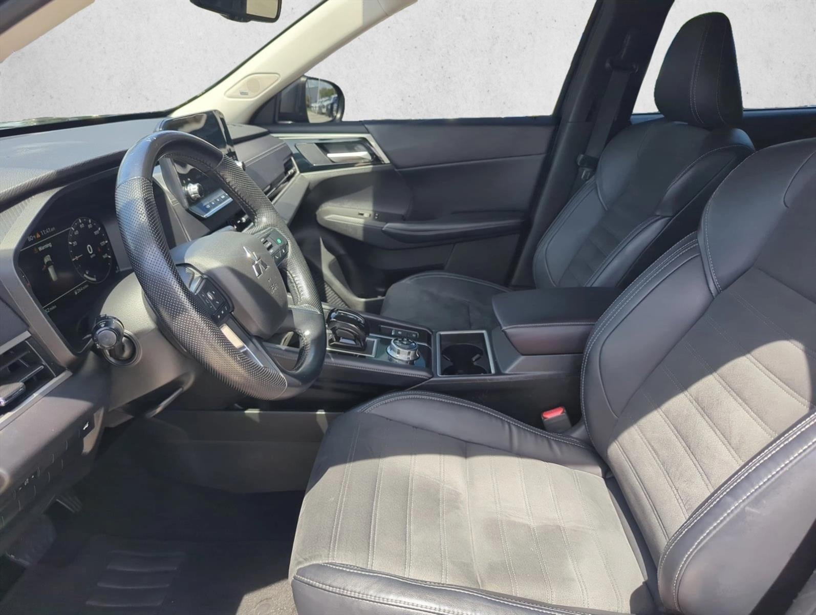 2023 Mitsubishi Outlander SE S-AWC