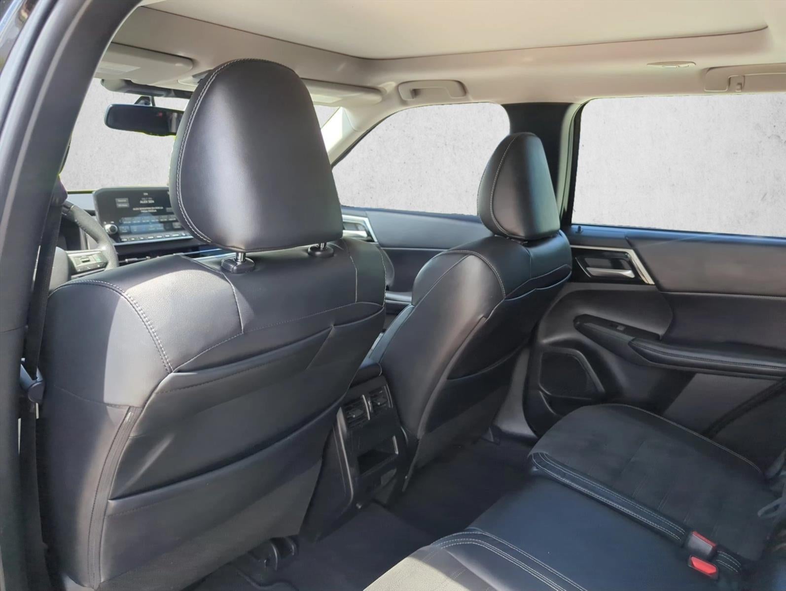 2023 Mitsubishi Outlander SE S-AWC
