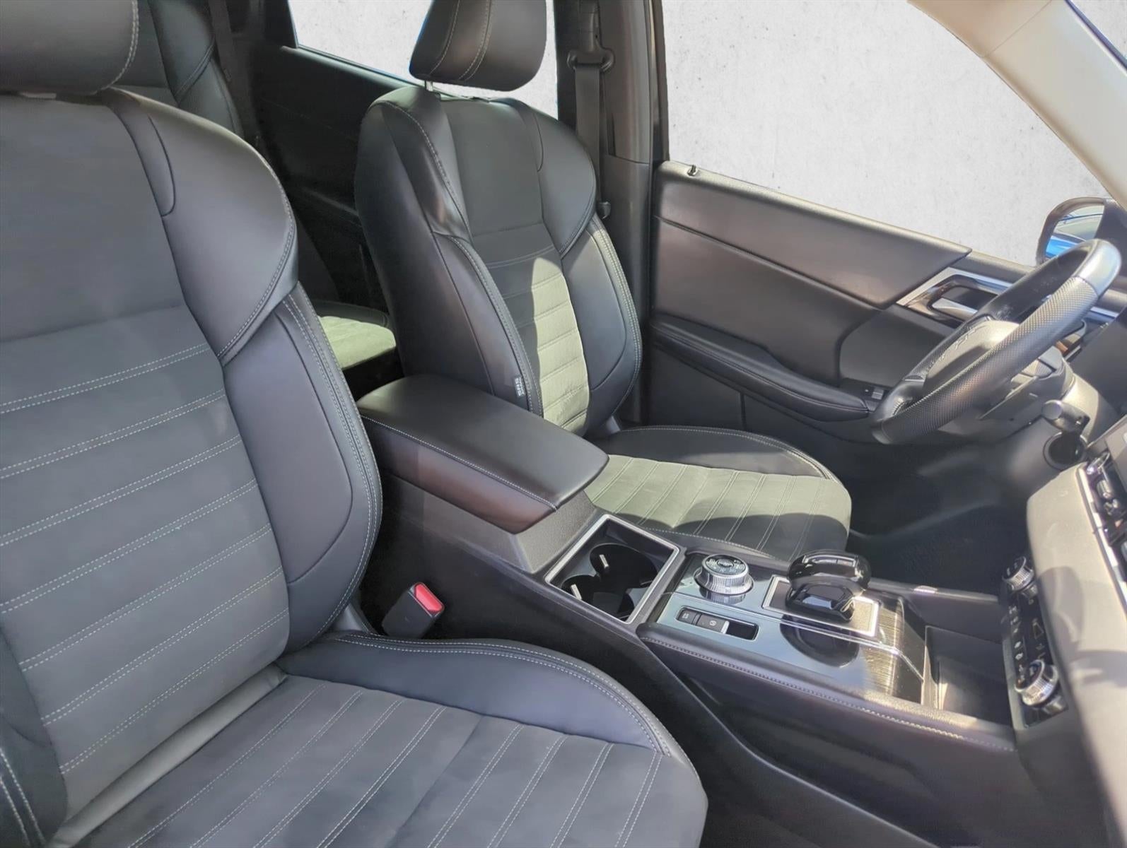 2023 Mitsubishi Outlander SE S-AWC