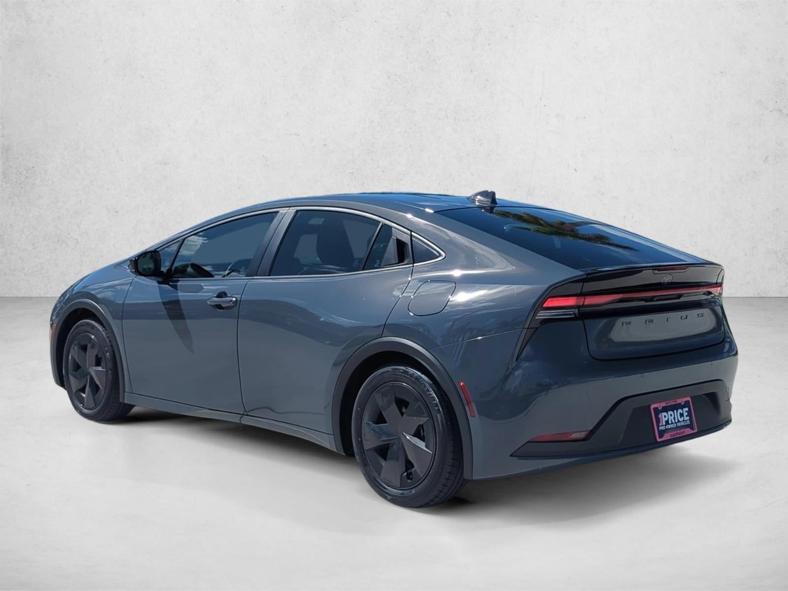 2024 Toyota Prius LE (Natl)