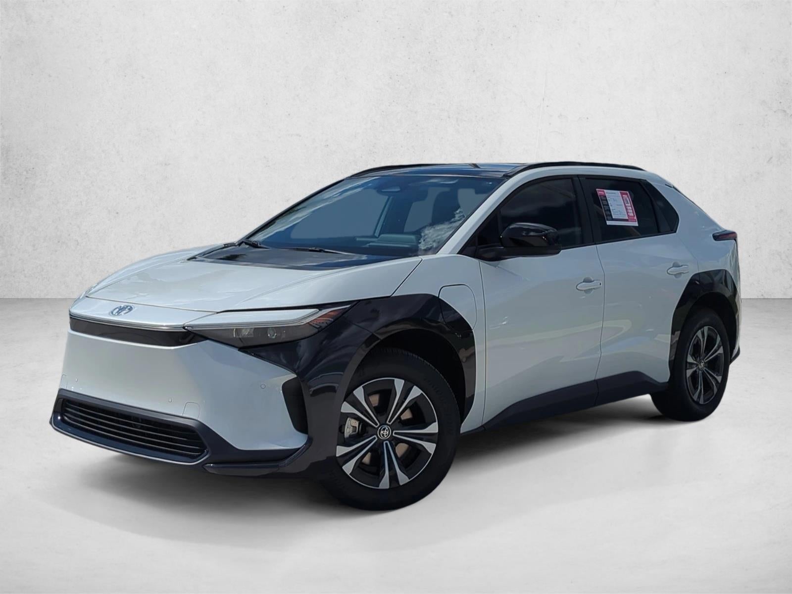 2025 Toyota bZ4X XLE FWD (Natl)