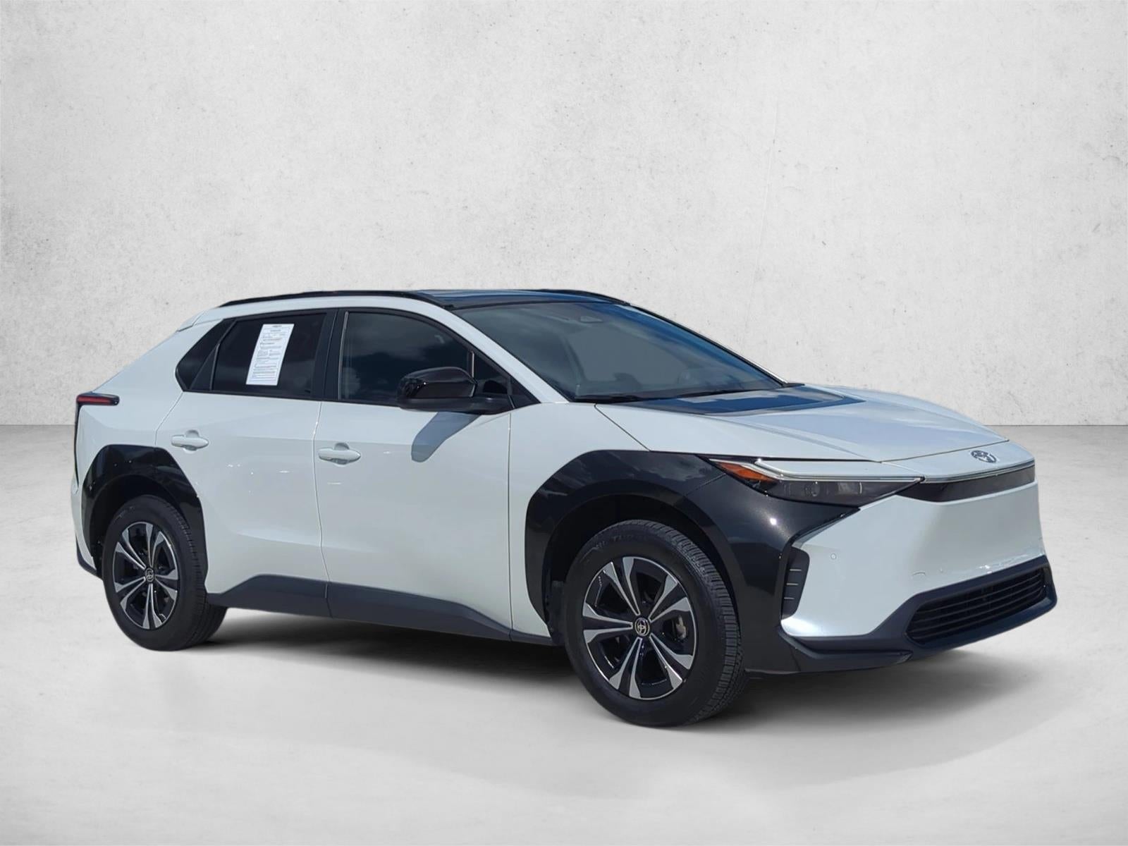 2025 Toyota bZ4X XLE FWD (Natl)