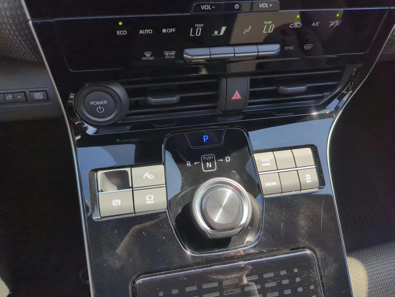 2025 Toyota bZ4X XLE FWD (Natl)