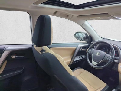 2018 Toyota RAV4 XLE FWD (GS)