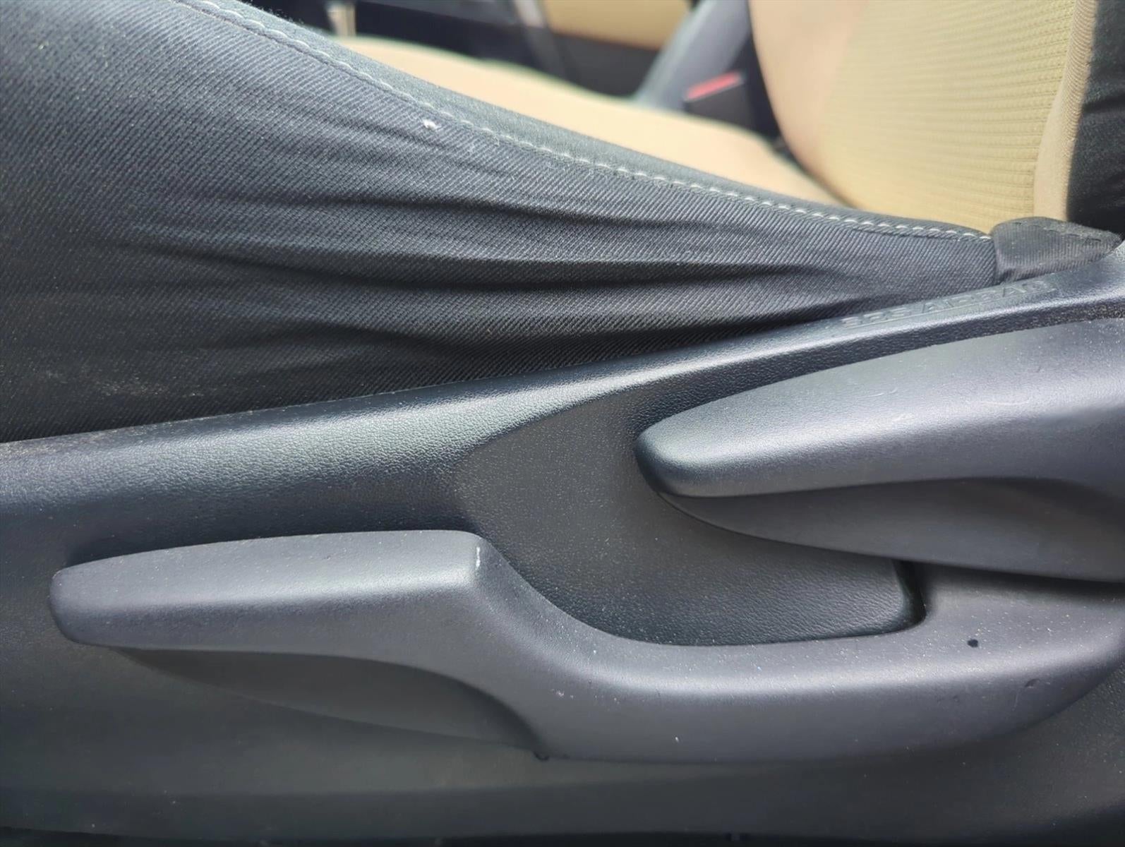 2018 Toyota RAV4 XLE FWD (GS)