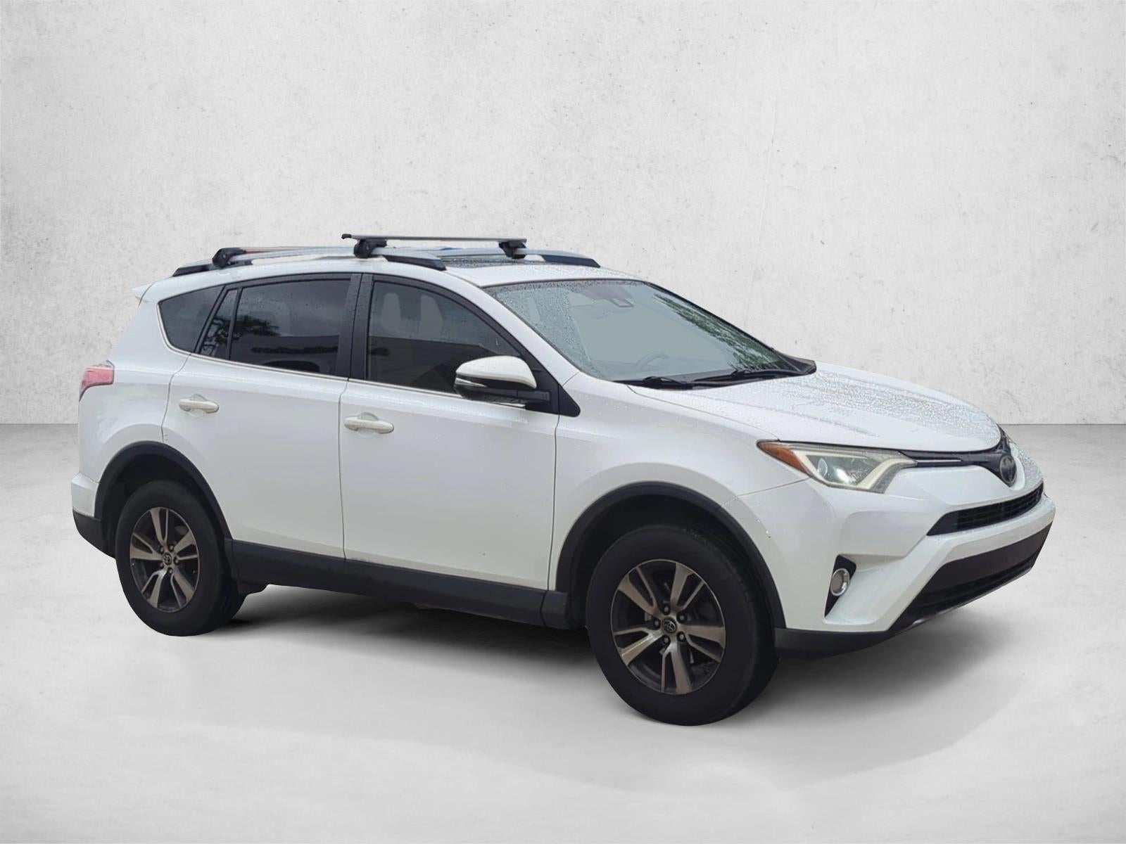2018 Toyota RAV4 XLE FWD (GS)