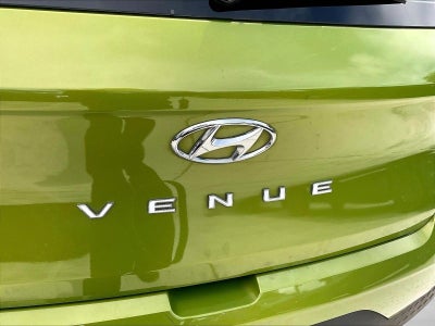 2023 Hyundai VENUE SEL IVT