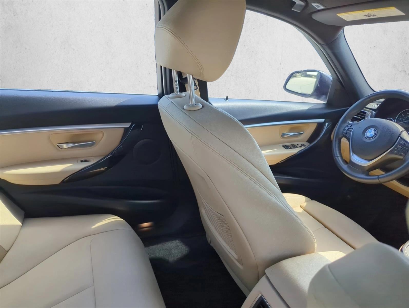 2018 BMW 330i Sedan