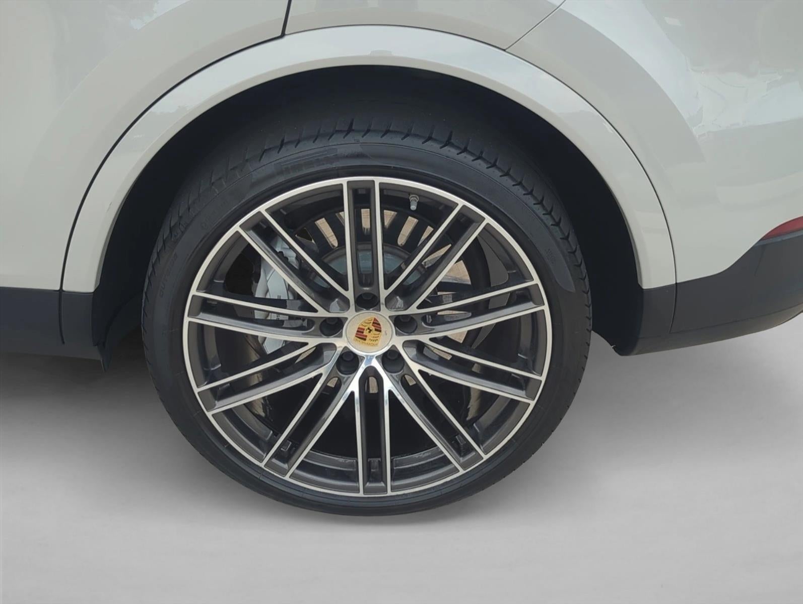 2022 Porsche Cayenne Platinum Edition Coupe AWD