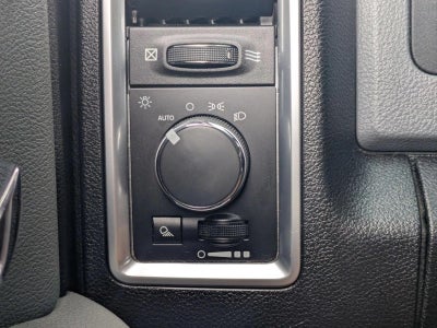 2017 RAM 1500 SLT 4x4 Quad Cab 6'4" Box