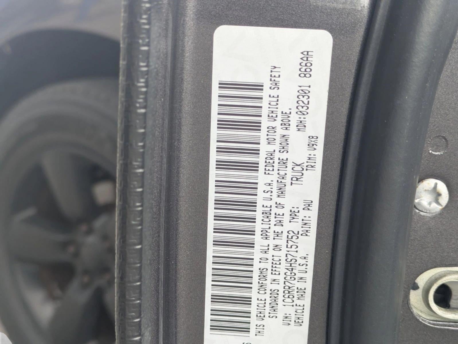 2017 RAM 1500 SLT 4x4 Quad Cab 6'4" Box