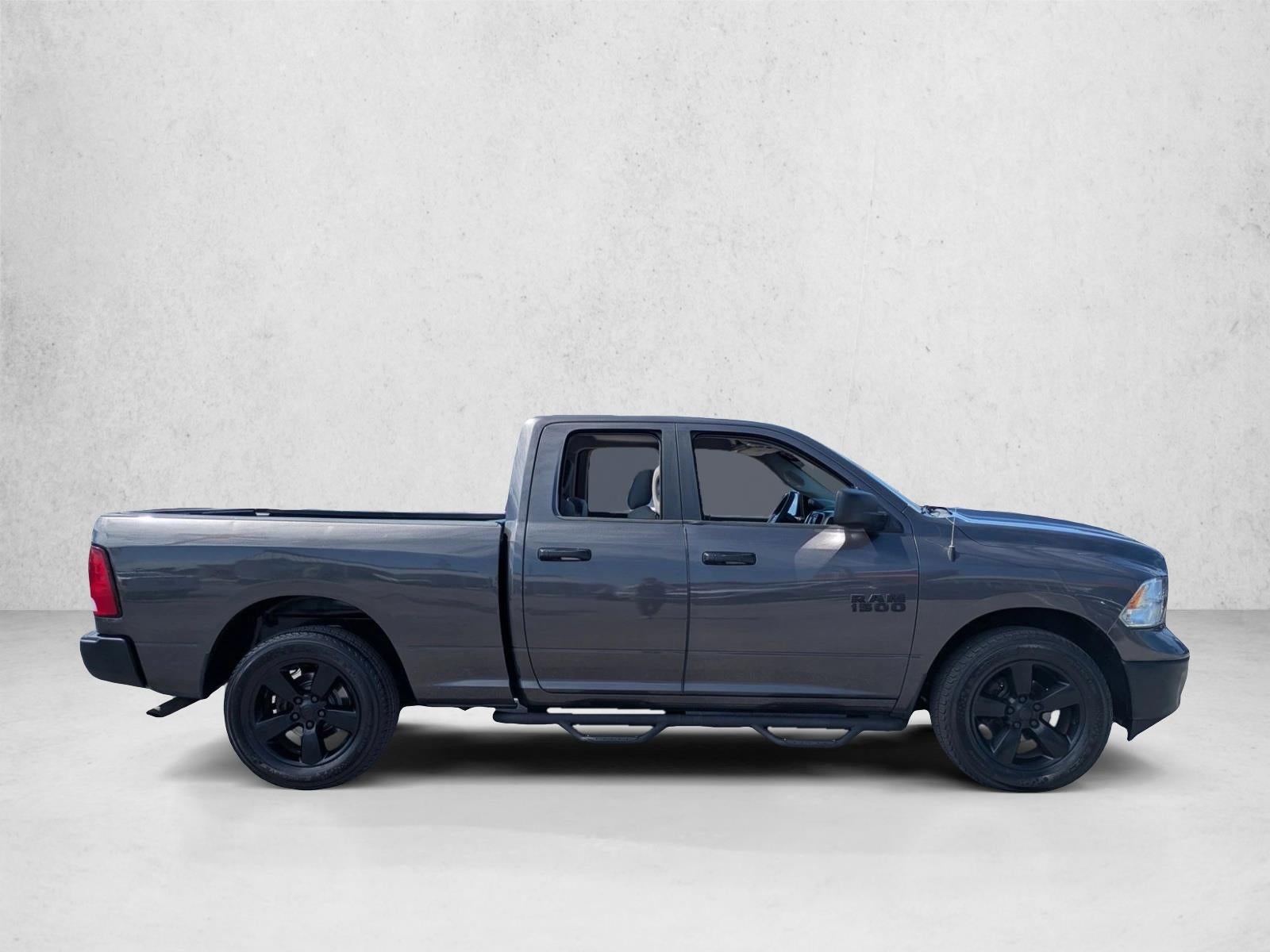 2017 RAM 1500 SLT 4x4 Quad Cab 6'4" Box