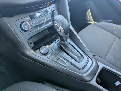 2018 Ford Focus SE Sedan