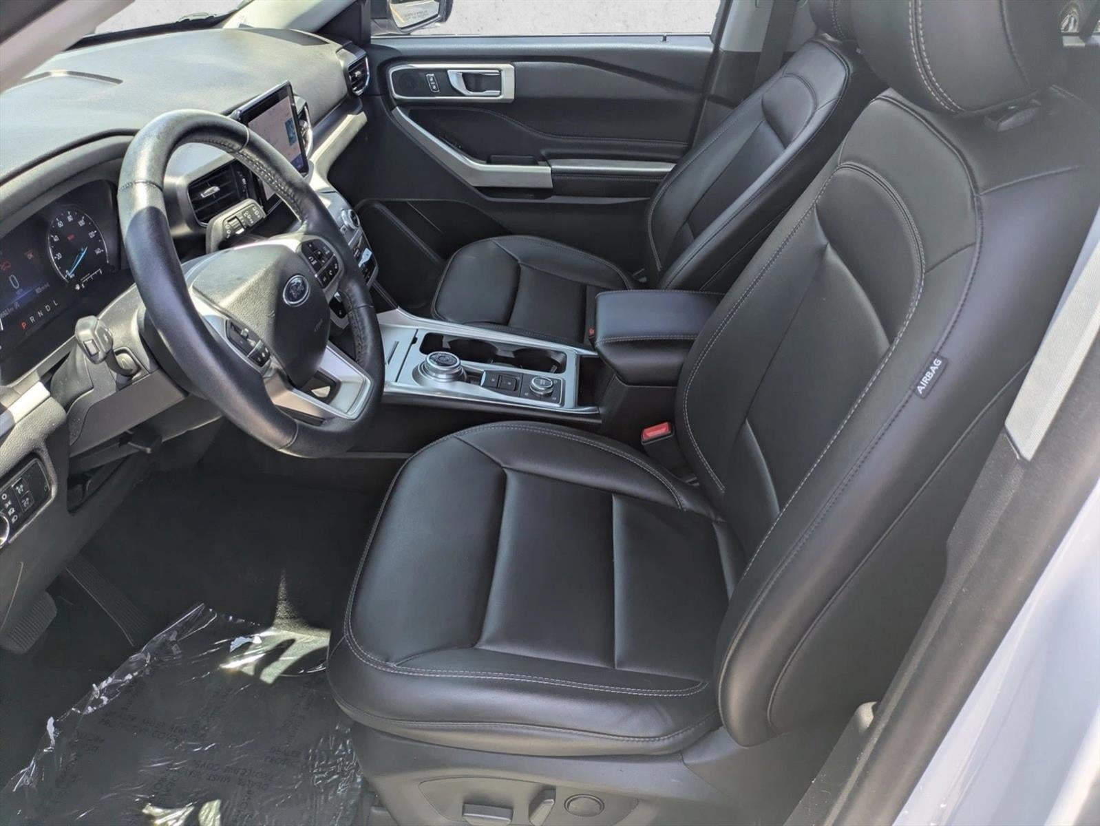 2023 Ford Explorer XLT 4WD