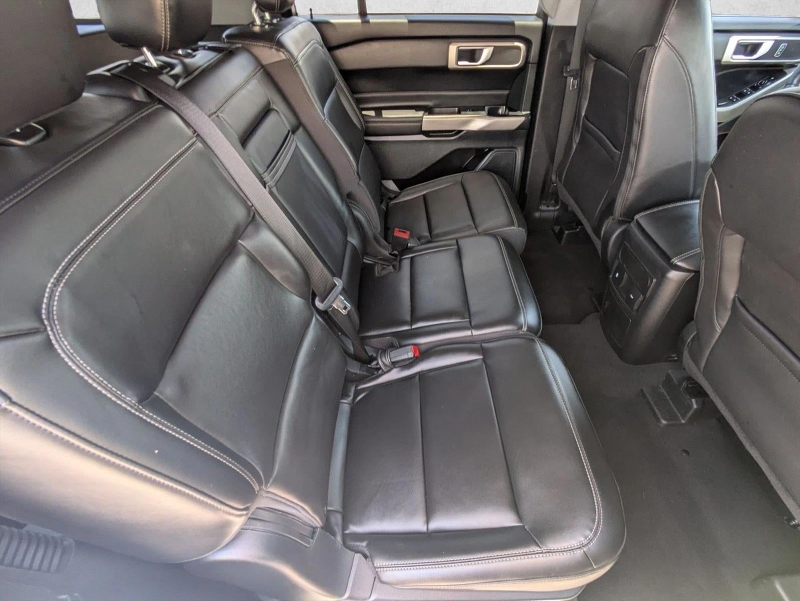 2023 Ford Explorer XLT 4WD