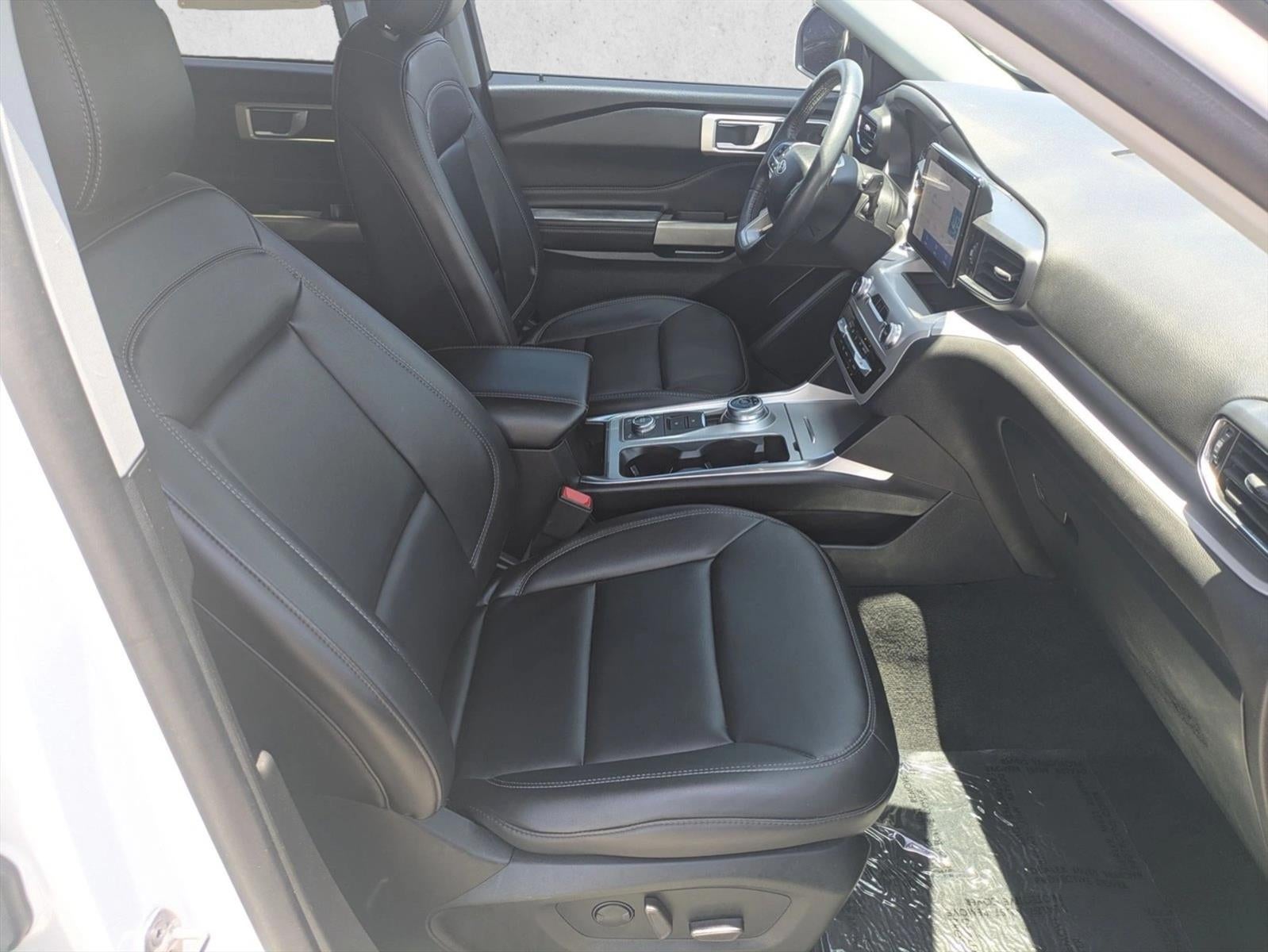 2023 Ford Explorer XLT 4WD