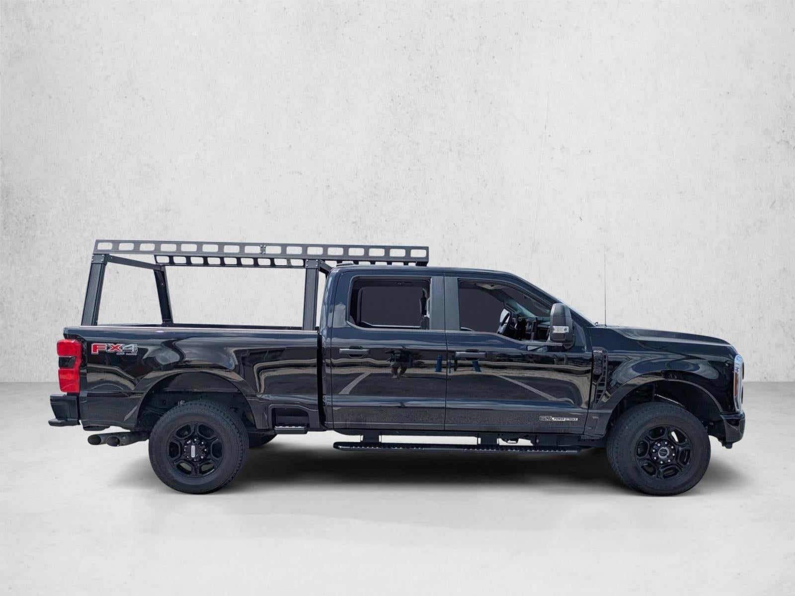 2024 Ford Super Duty F-250 SRW XL 4WD Crew Cab 6.75' Box