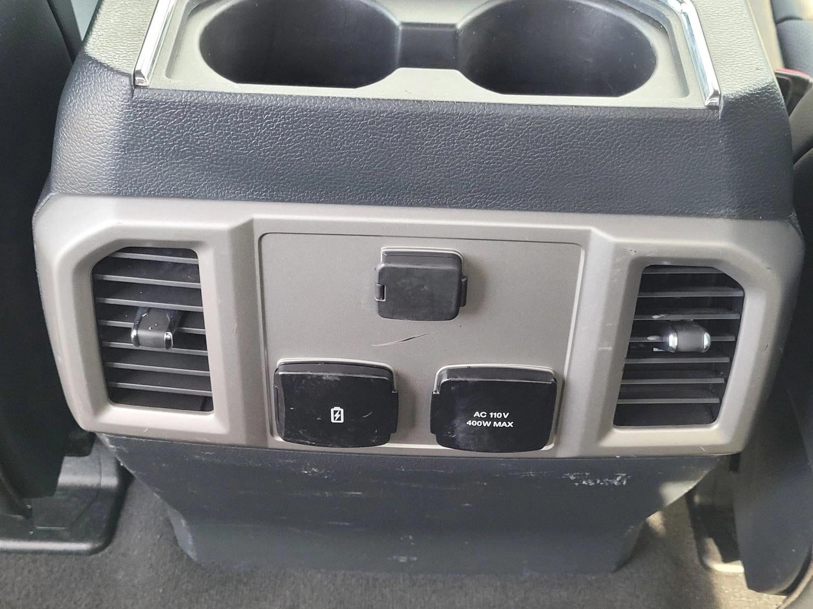 2022 Ford Super Duty F-450 DRW LARIAT 4WD Crew Cab 8' Box