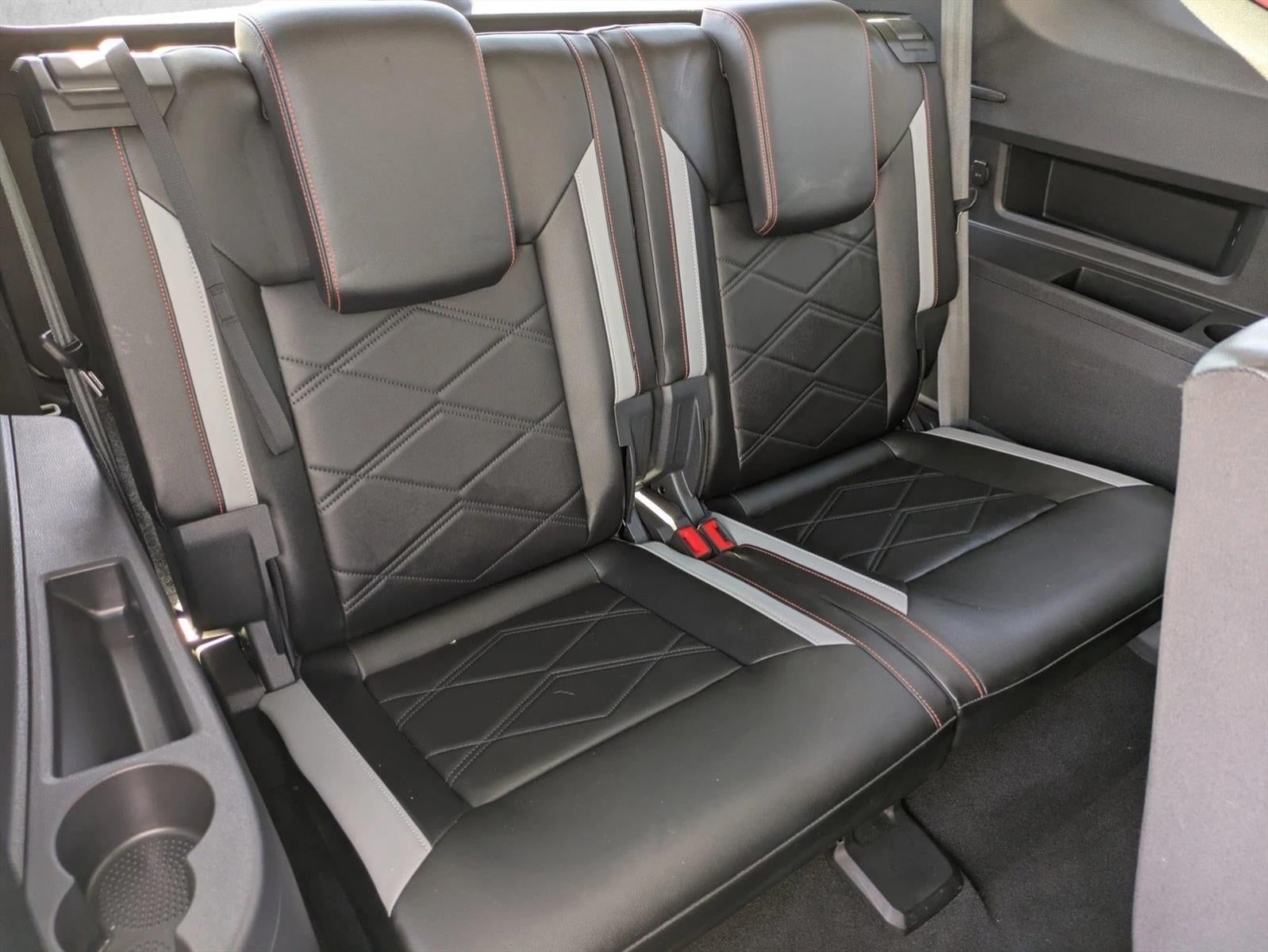 2024 Volkswagen Atlas 2.0T Peak Edition SE w/Technology 4MOTION