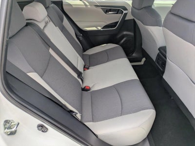 2023 Toyota RAV4 XLE FWD (GS)