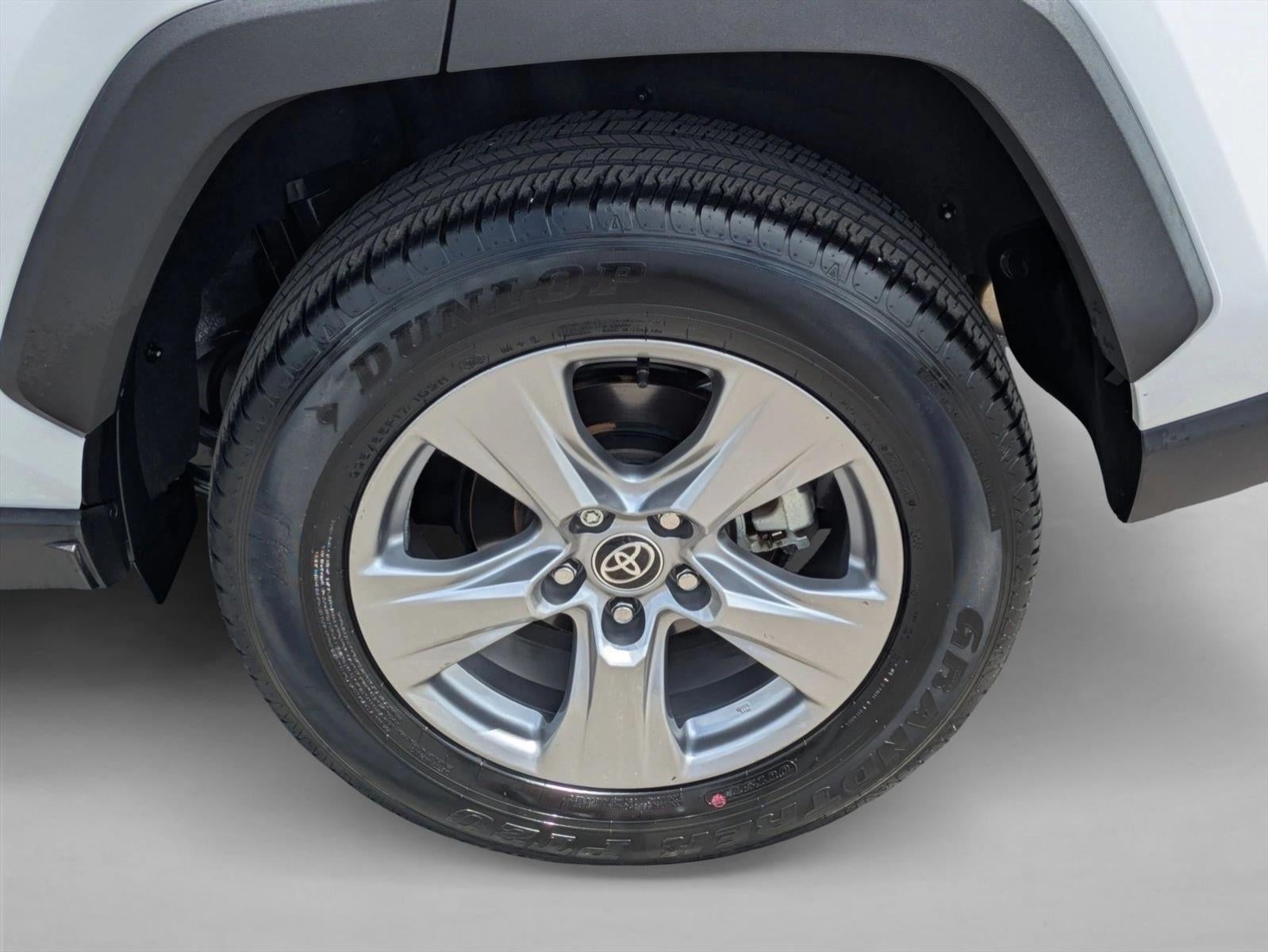 2023 Toyota RAV4 XLE FWD (GS)