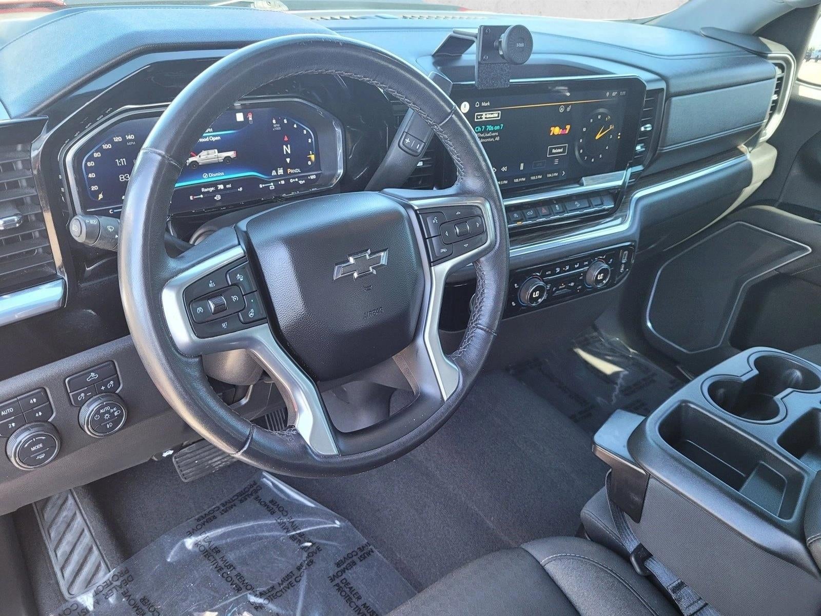 2022 Chevrolet Silverado 1500 Crew Cab Short Box 4-Wheel Drive LT Trail Boss