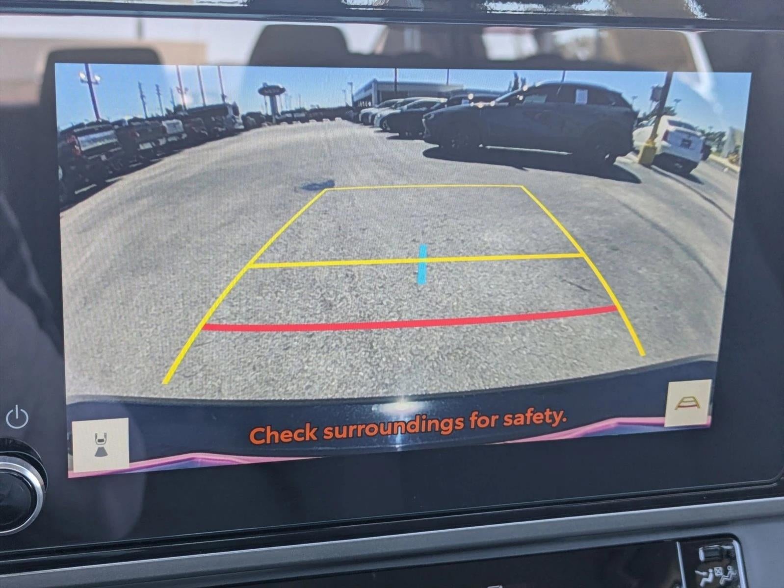 2025 Toyota Camry LE (SE)