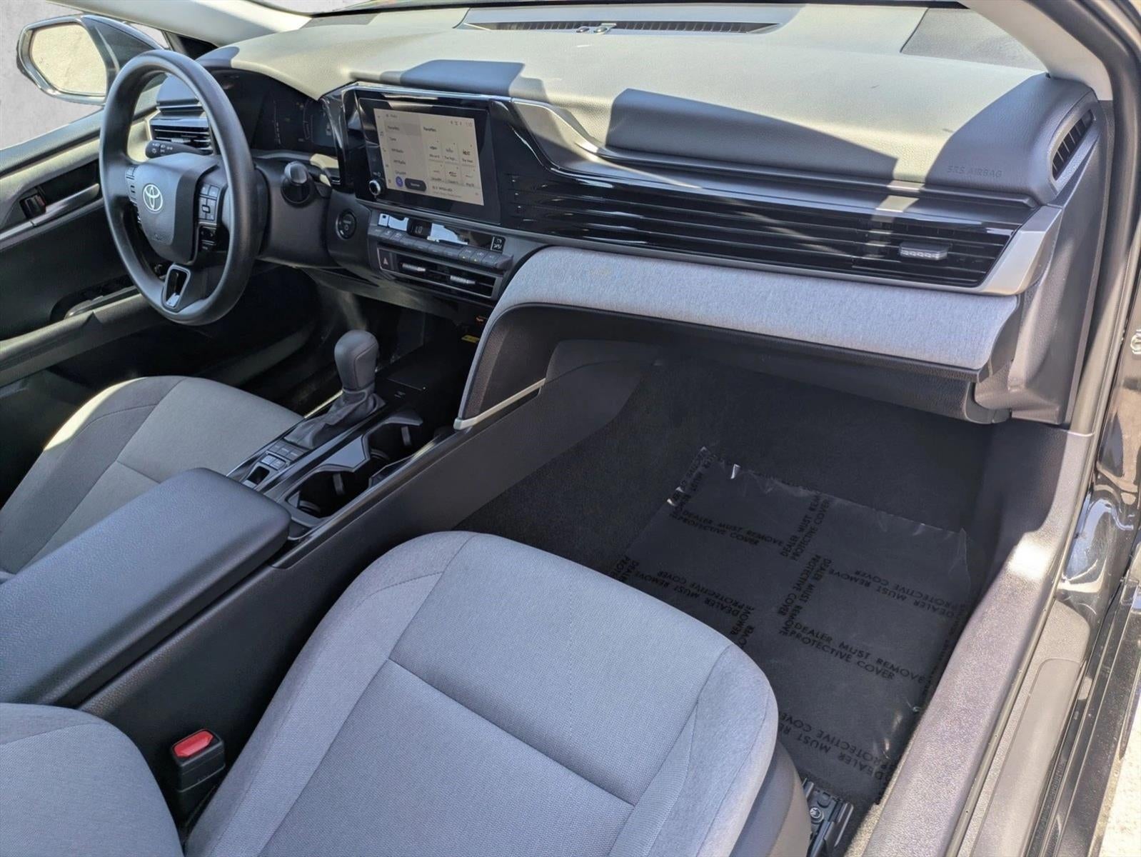 2025 Toyota Camry LE (SE)