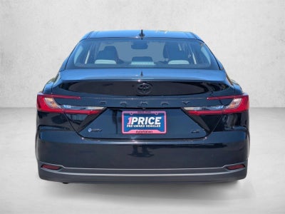 2025 Toyota Camry LE (SE)