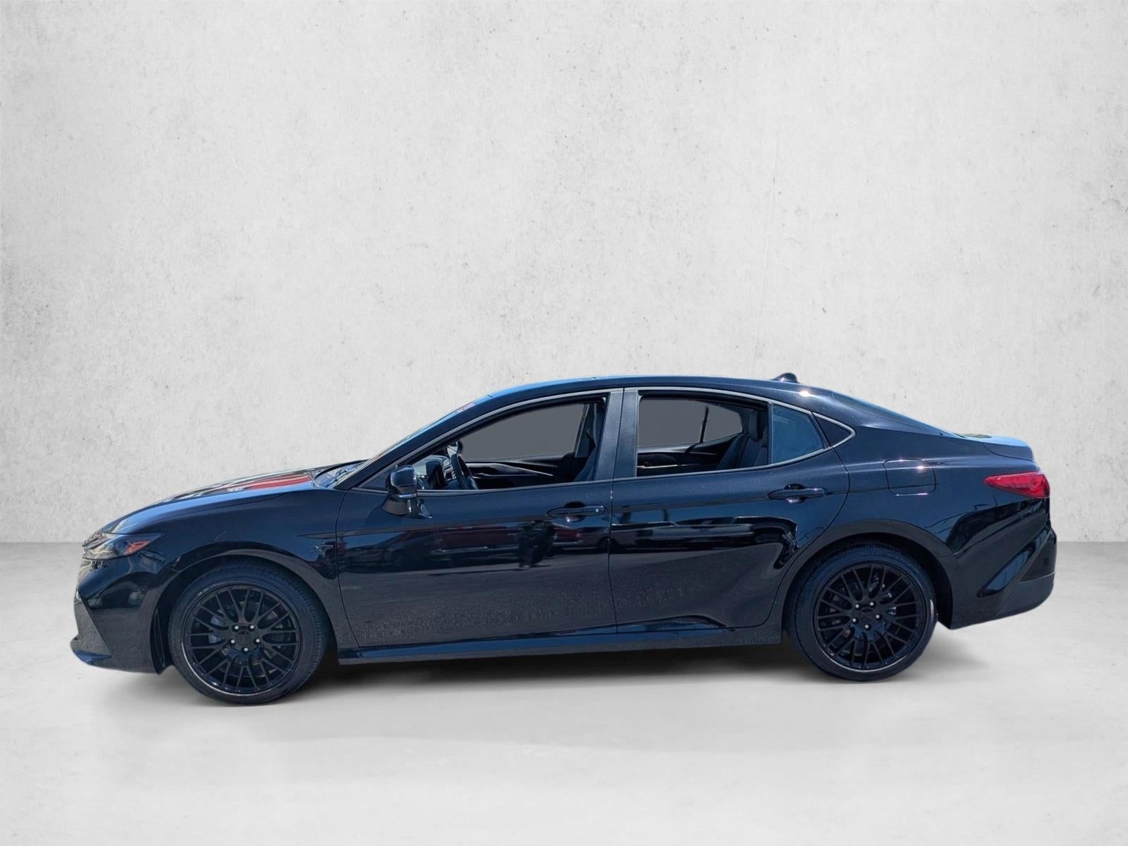 2025 Toyota Camry LE (SE)