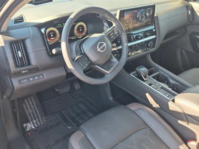 2026 Nissan Pathfinder Platinum 2WD