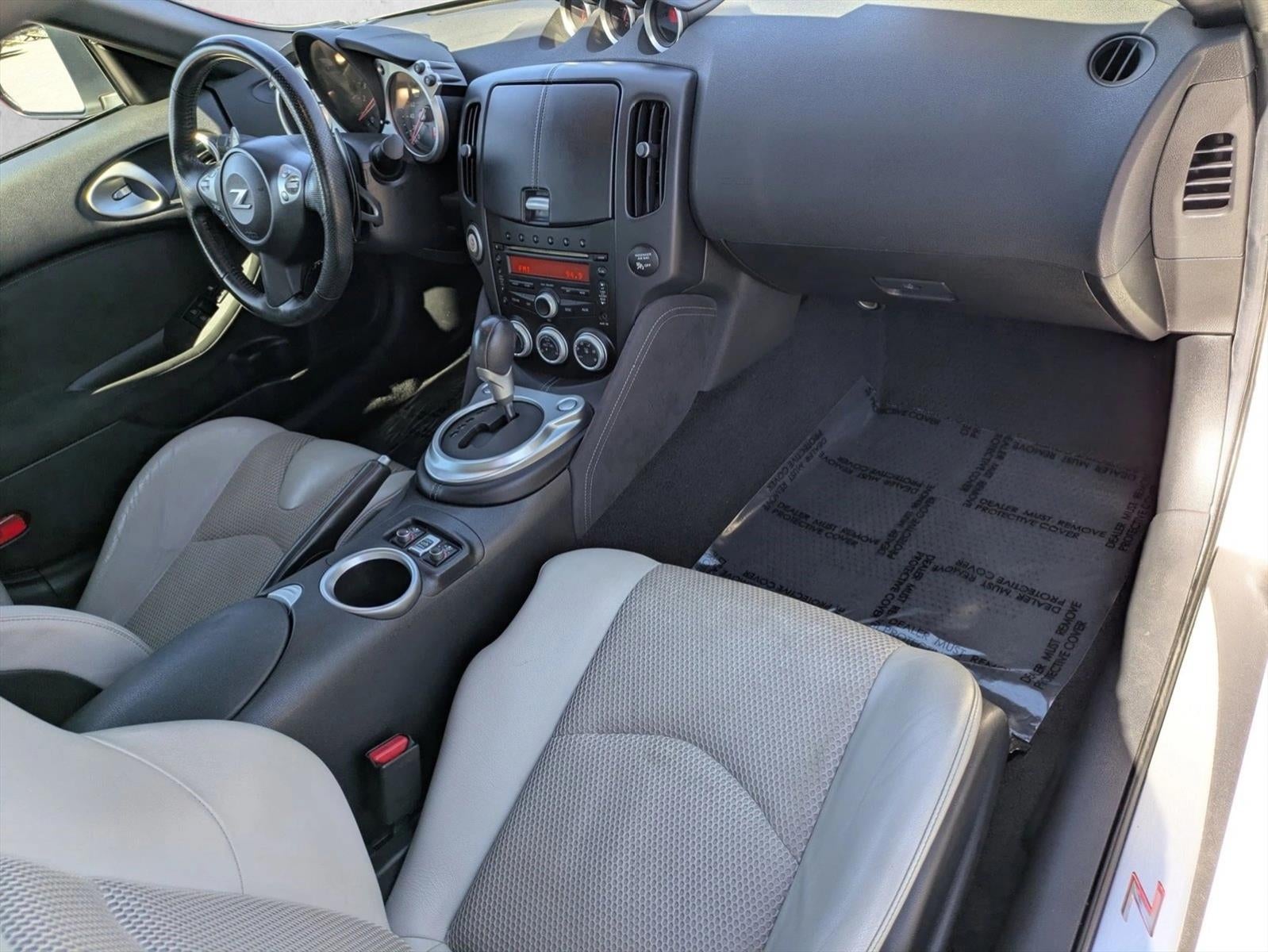 2010 Nissan 370Z 2dr Roadster Auto Touring