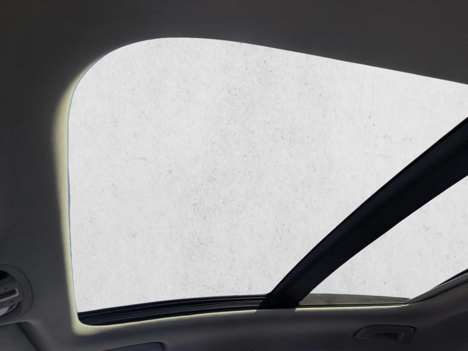 2017 Kia Cadenza Technology Sedan