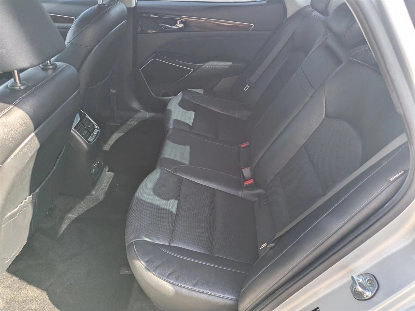 2017 Kia Cadenza Technology Sedan