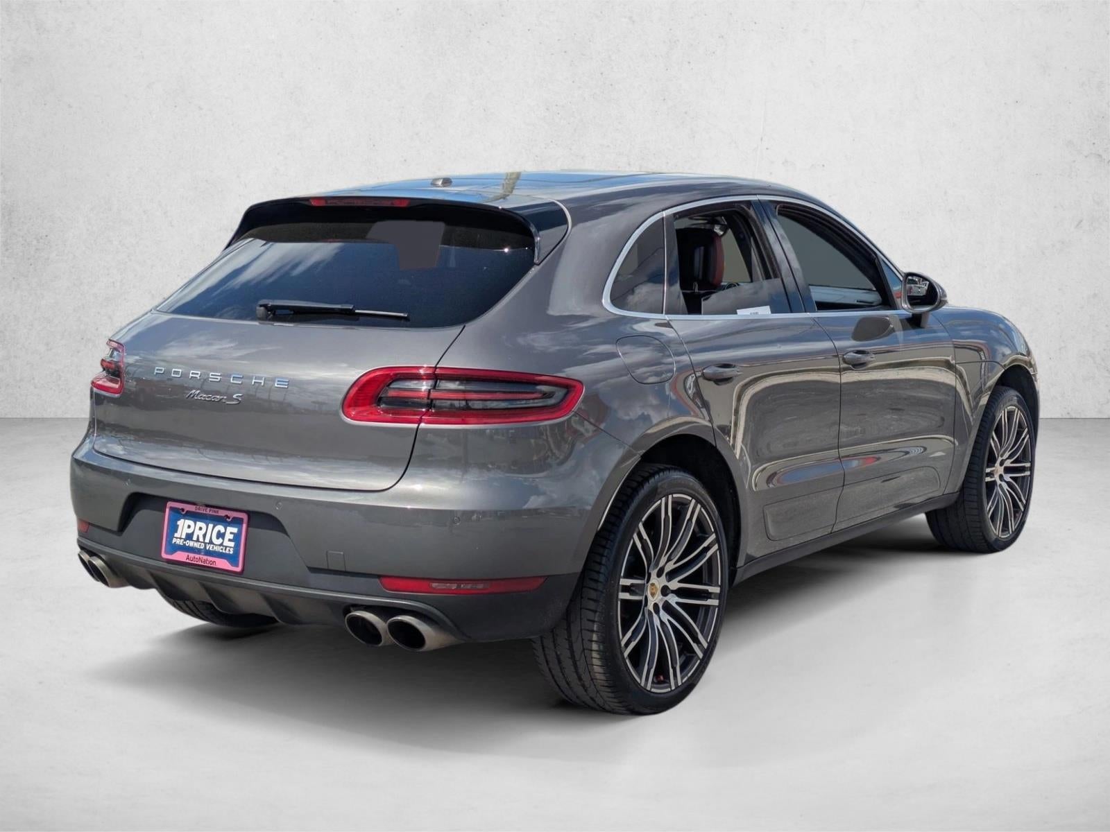 2016 Porsche Macan AWD 4dr S