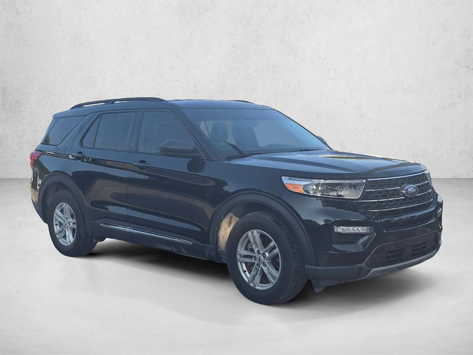 2023 Ford Explorer XLT RWD