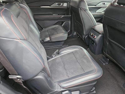 2025 Ford Explorer ST 4WD