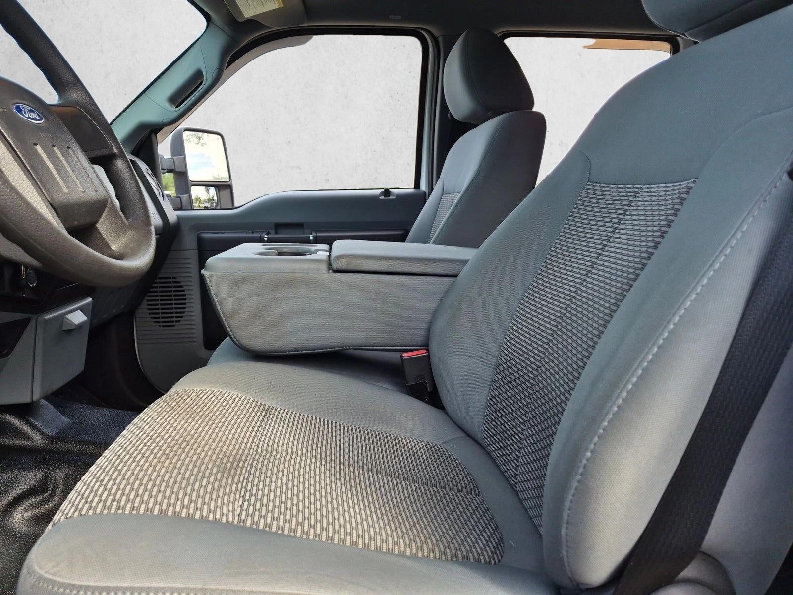 2012 Ford Super Duty F-350 DRW 4WD Crew Cab 8 Ft Box XL