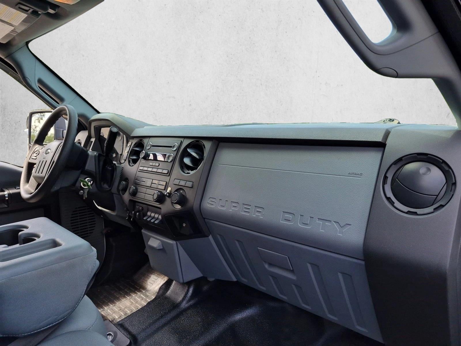 2012 Ford Super Duty F-350 DRW 4WD Crew Cab 8 Ft Box XL