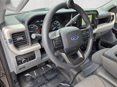 2023 Ford Super Duty F-450 DRW XL 4WD Crew Cab 8' Box