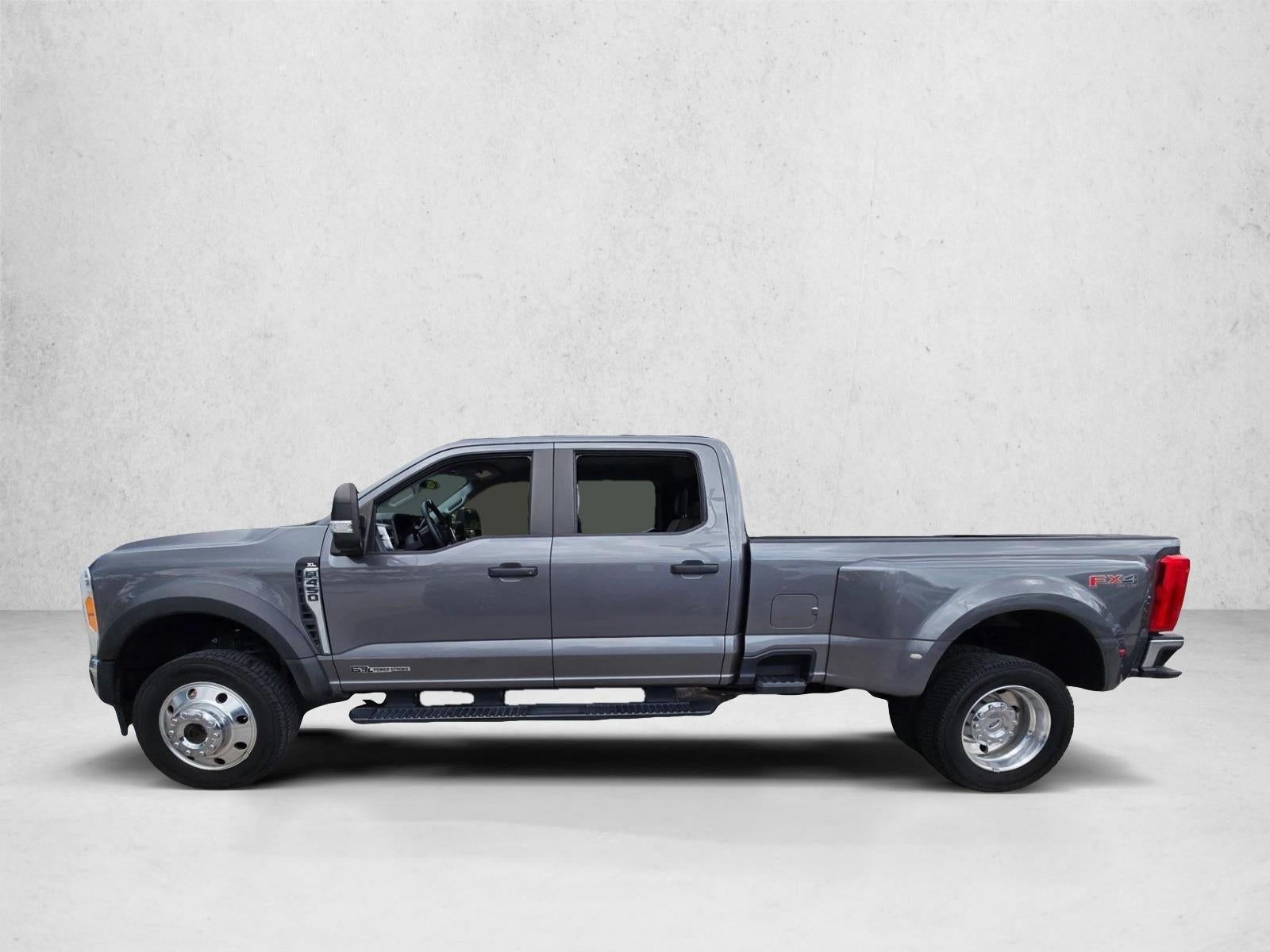 2023 Ford Super Duty F-450 DRW XL 4WD Crew Cab 8' Box