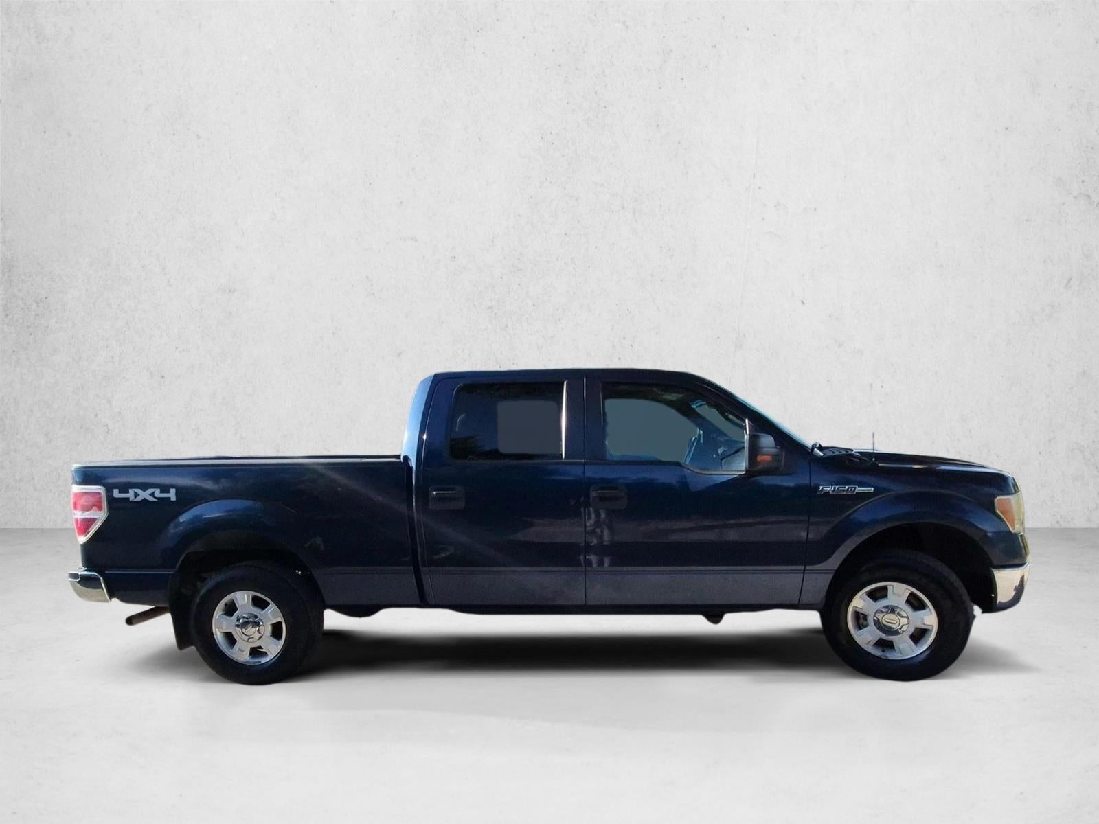 2013 Ford F-150 4WD SuperCrew 5-1/2 Ft Box XLT