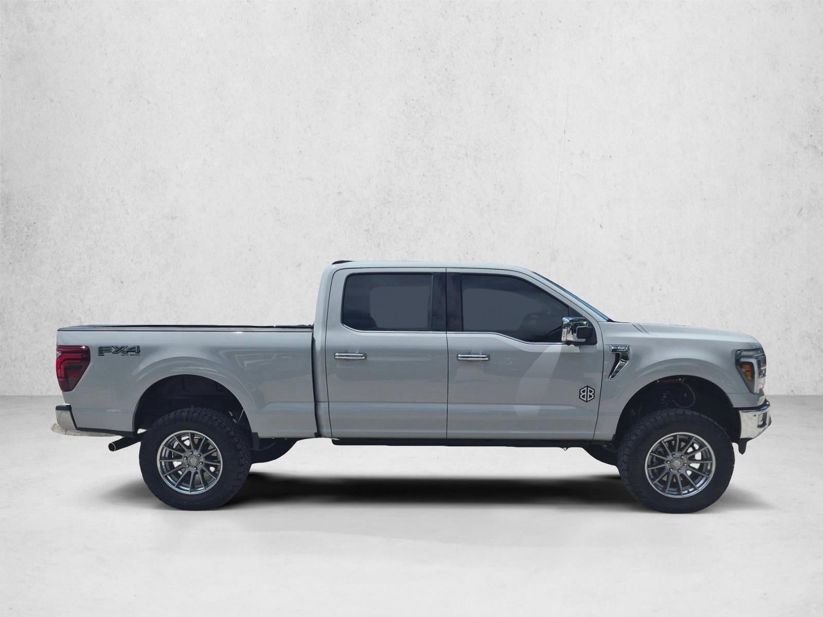2024 Ford F-150 LARIAT 4WD SuperCrew 5.5' Box