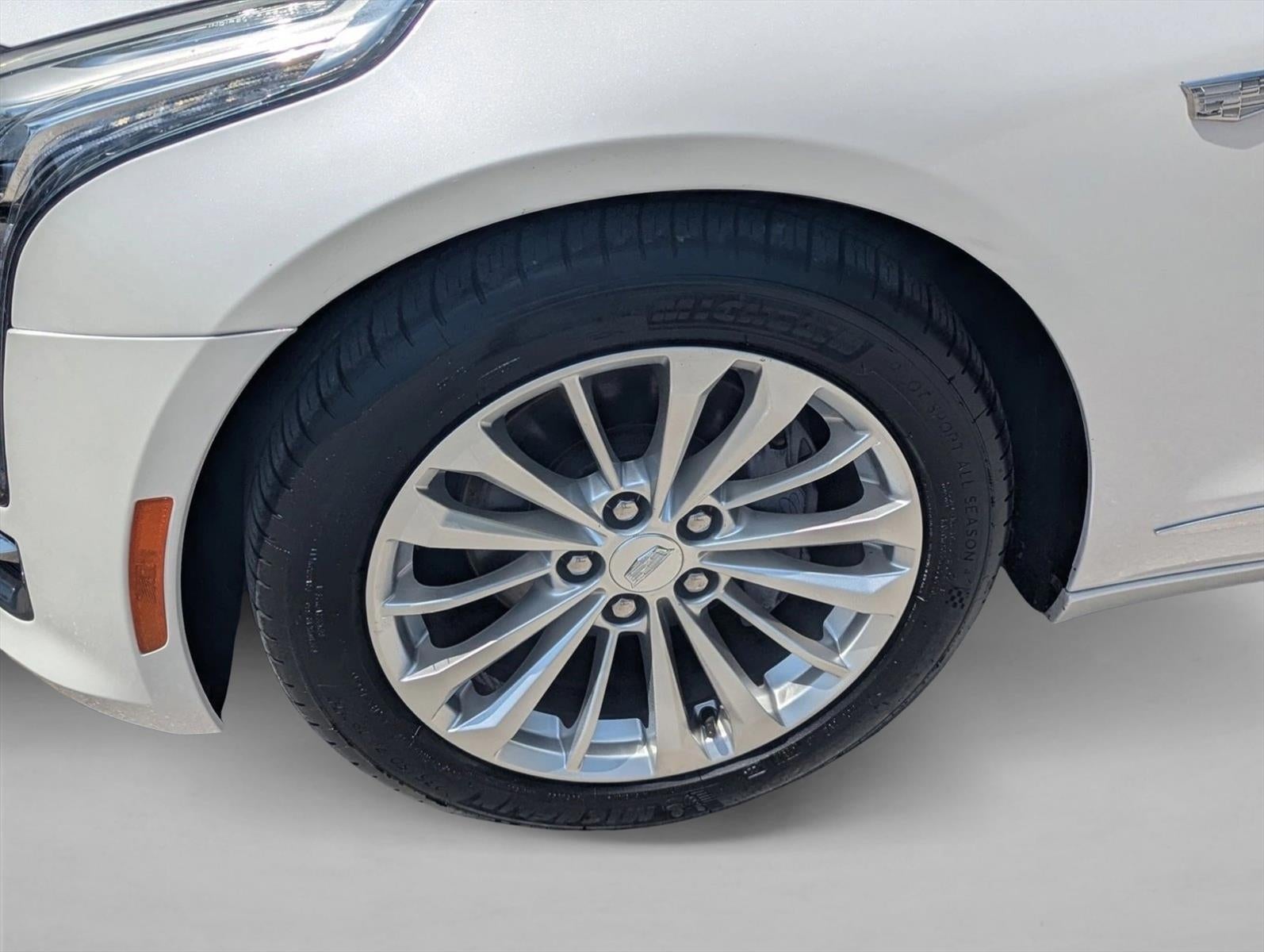 2018 Cadillac CT6 4dr Sdn 2.0L Turbo RWD