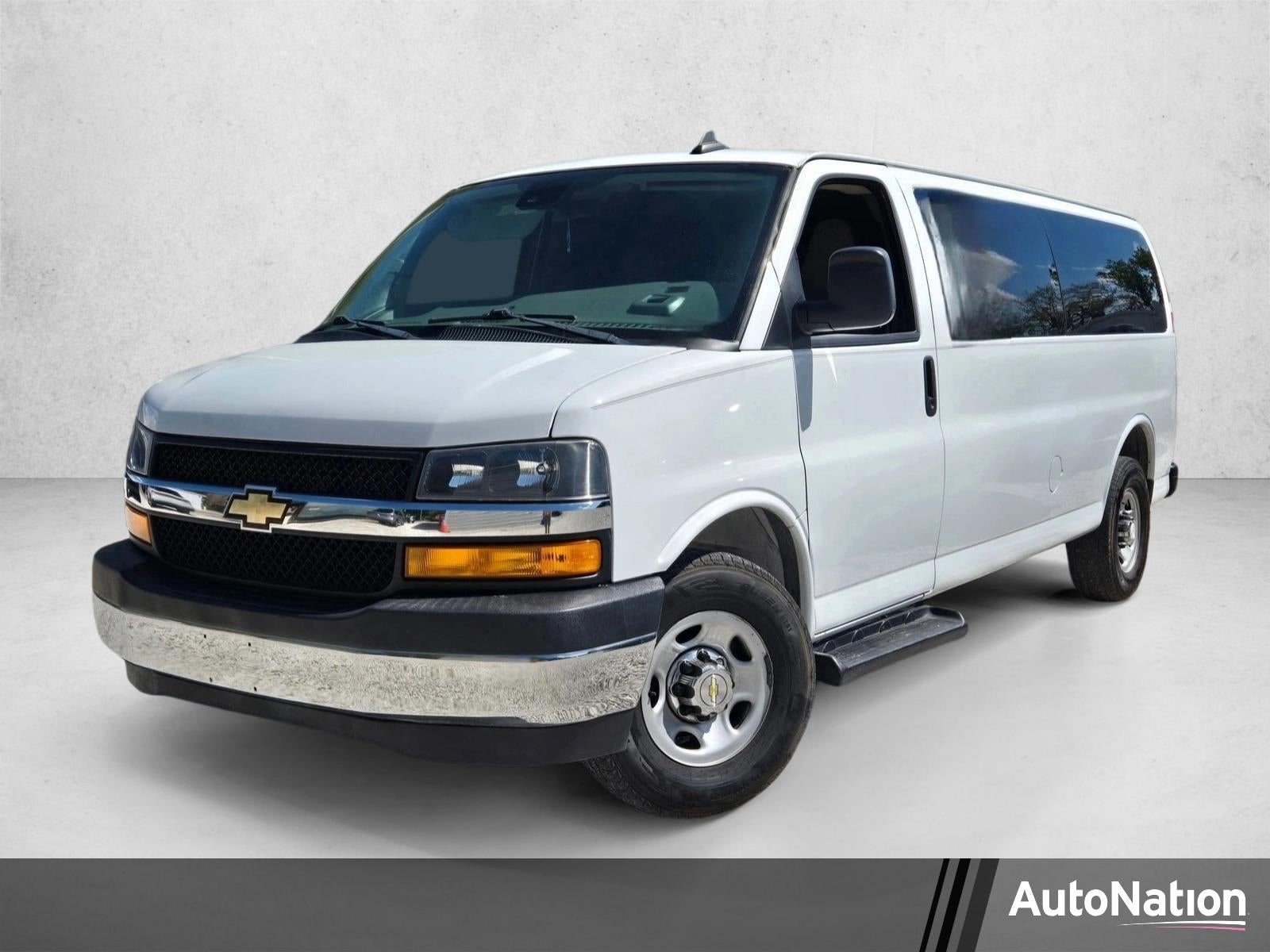 2020 Chevrolet Express Passenger 3500 Extended Wheelbase Rear-Wheel Drive 1LT