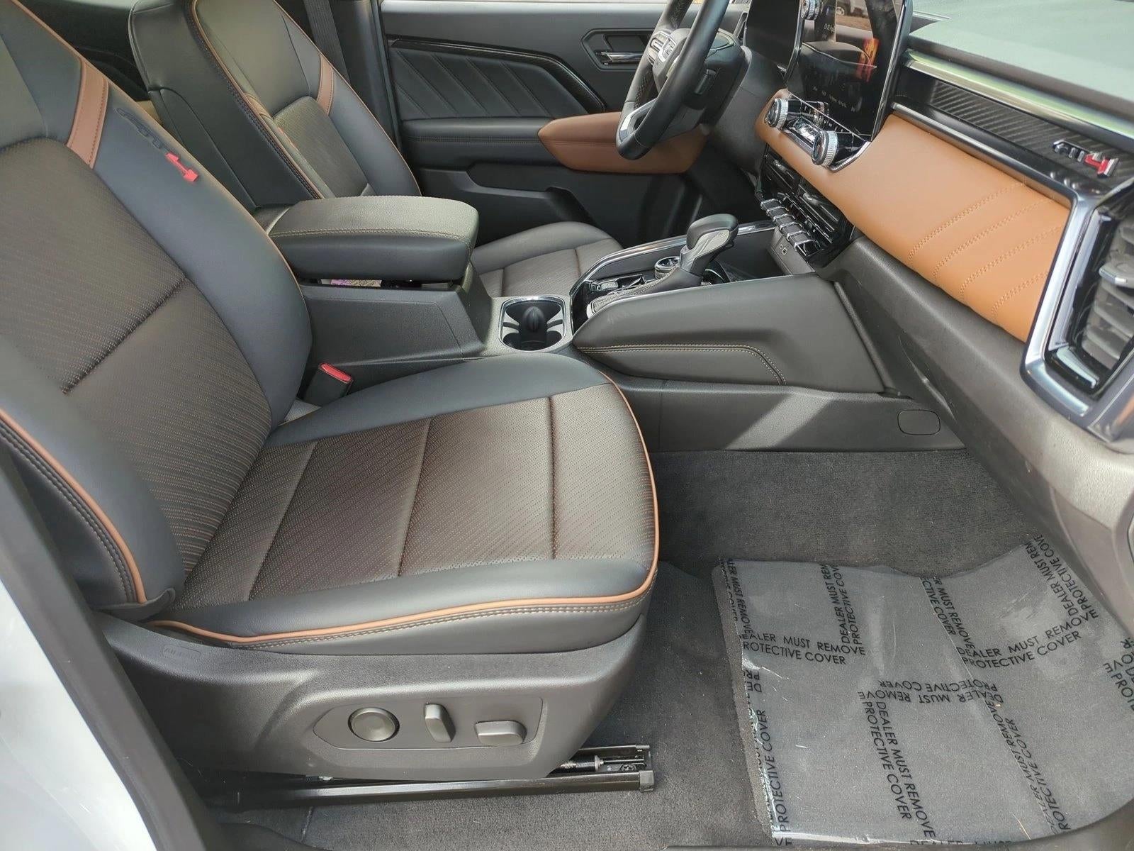 2024 GMC Canyon Crew Cab Short Box 4-Wheel Drive AT4