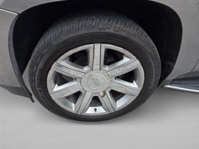 2017 Cadillac Escalade ESV 4WD Luxury