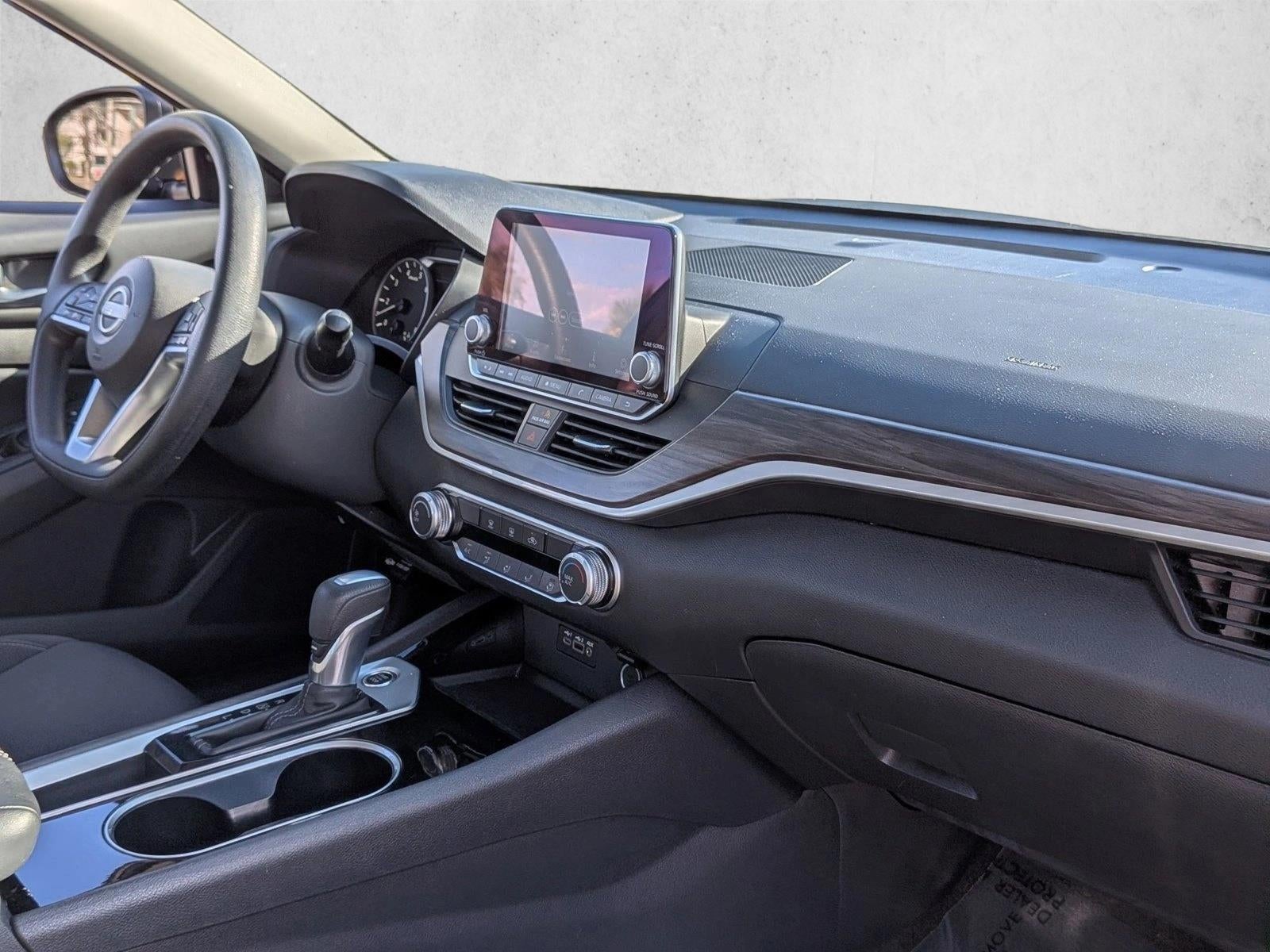 2024 Nissan Altima 2.5 SV Sedan